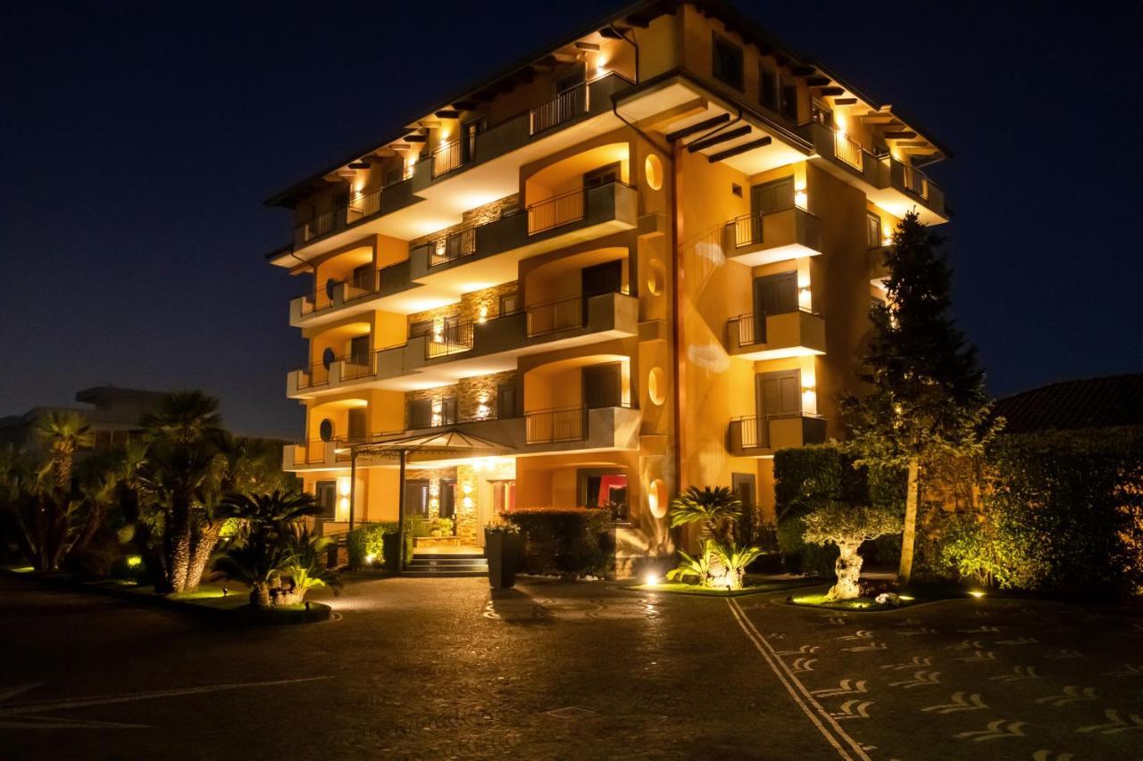 Hotel Orizzonte 拉戈帕特里亚 外观 照片